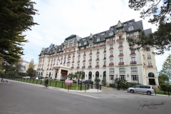 exterieur et entree Hotel Barriere L'Hermitage