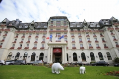 exterieur et entree Hotel Barriere L'Hermitage